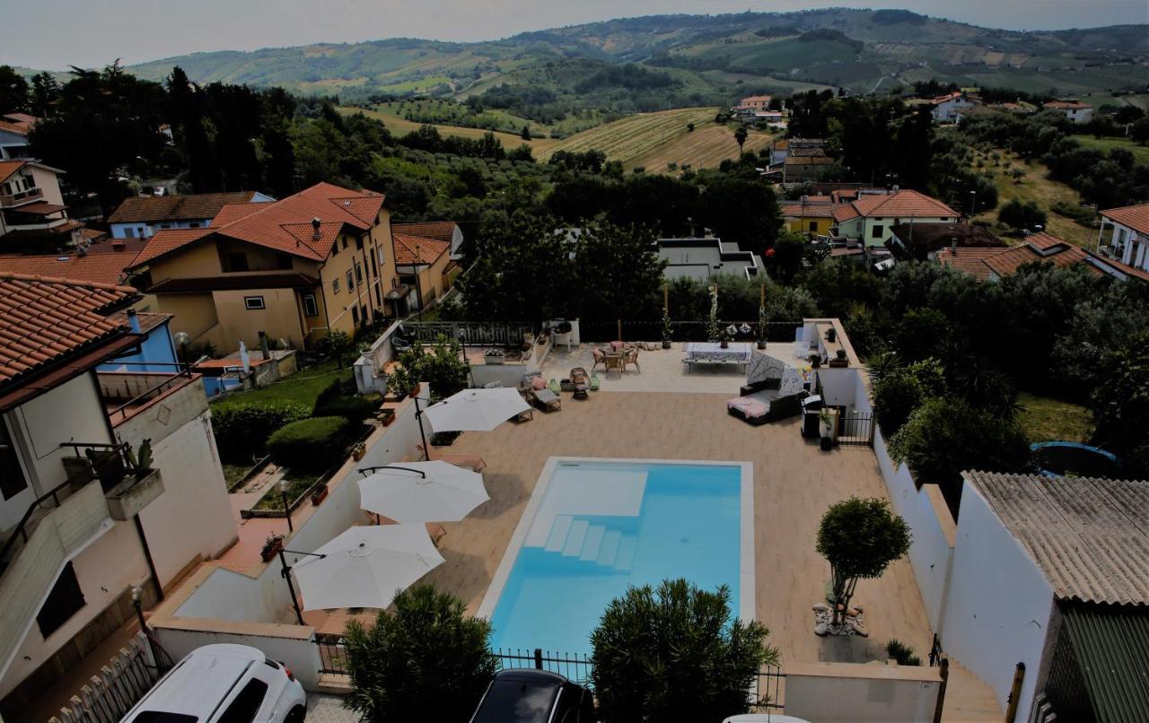 Bed And Breakfast La Pecora Rosa Sant'Omero Zewnętrze zdjęcie