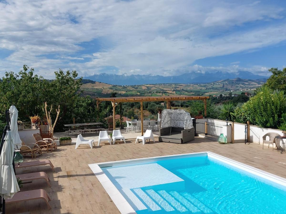 Bed And Breakfast La Pecora Rosa Sant'Omero Zewnętrze zdjęcie